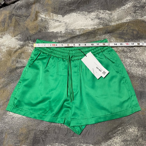 Zara Satin Effect Shorts - Picture 2 of 10